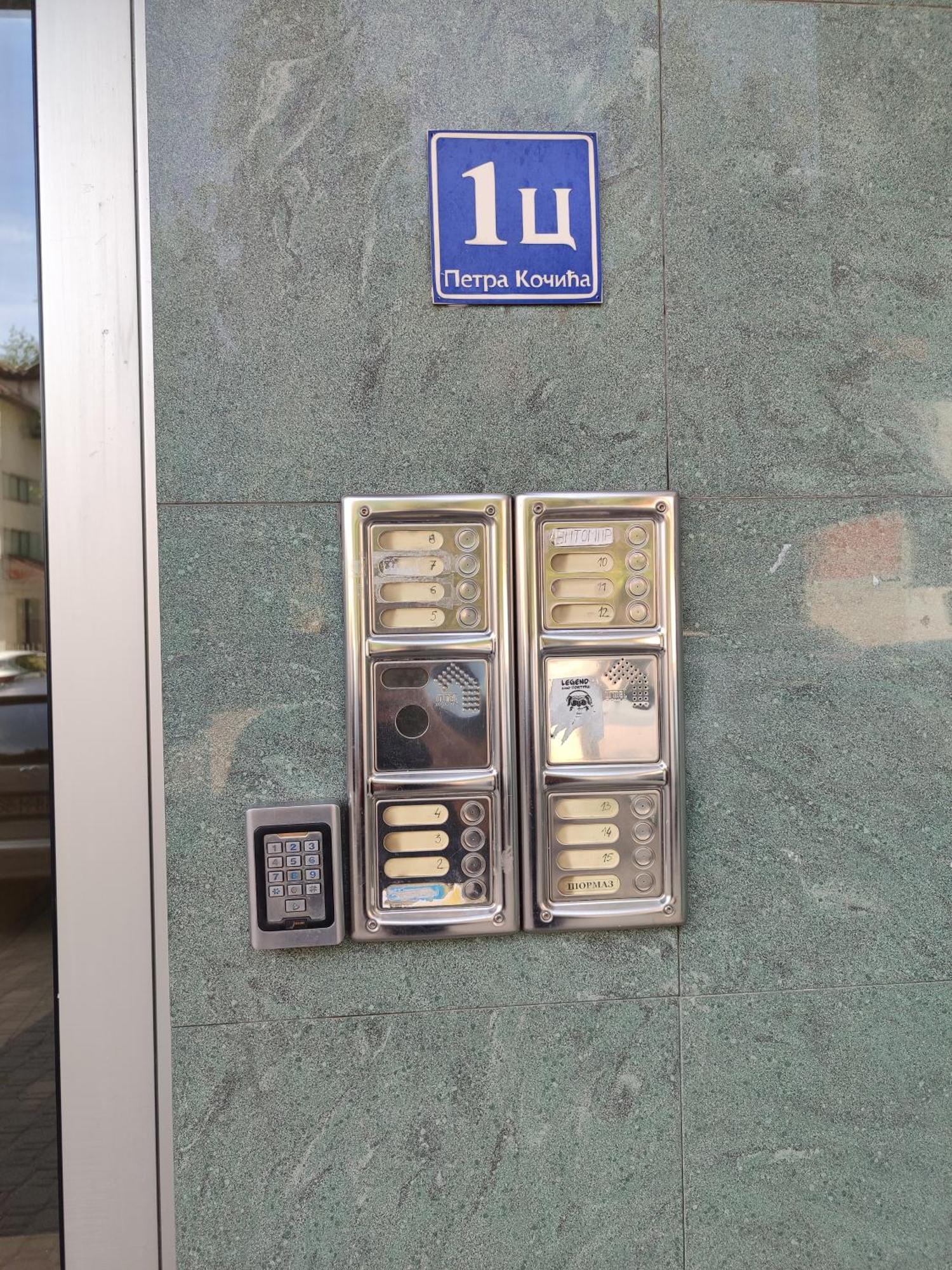 באניה לוקה Ugodan I Luksuzan Apartman מראה חיצוני תמונה
